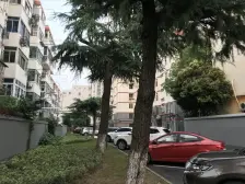 小区花园围绕,千变造型,10平院子,睦邻友好