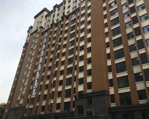 开公司名宿办公都可以面积够大停车方便