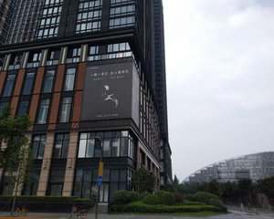 中国华商金融中心1室2厅西