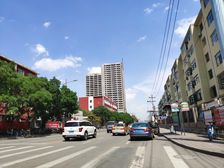 无大税,精装可贷款,看房方便。