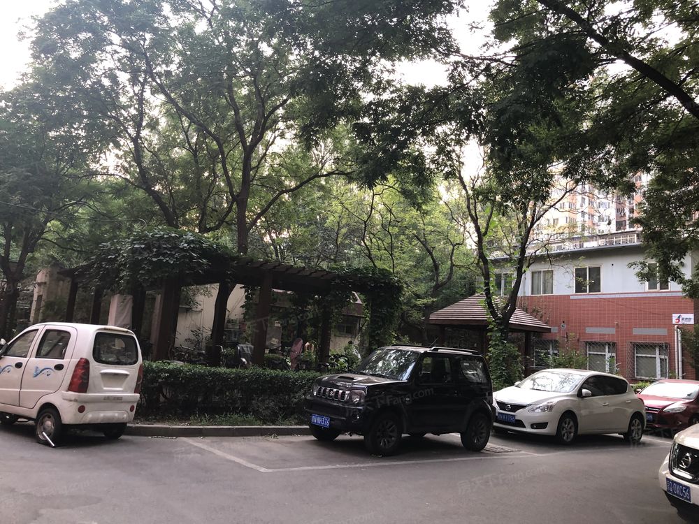 小区相关图