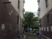 枫林花苑2房,双地铁交会处,不临街不临火车道