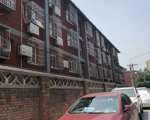 南北向两室一厅格局,通风采光好