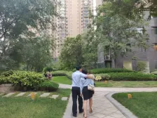 郑东新区 高铁站 地铁口 通透两居室 诚售