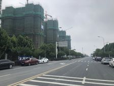 都会沁园 精装四房有空调有地暖,没住过人