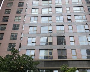大西洋新城E区1室1厅西北