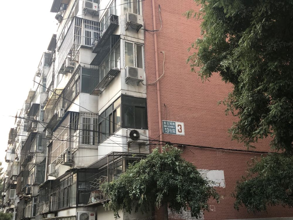 小区相关图