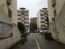 东风路小户型住宅,距离地铁口500米