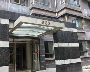 大西洋新城E区2室1厅东北