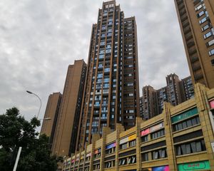 华汇天地2室1厅东北