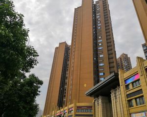 华汇天地 3室2厅 西