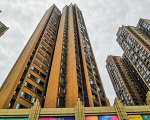 华汇天地3室2厅南