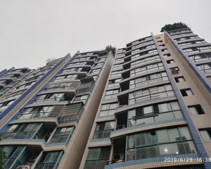 锦泰广场地铁口正旁边成熟小区交通方便精装大四房