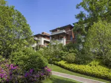 四层联排别墅边户好位置,前后两花园,雁鸣湖镇配套好