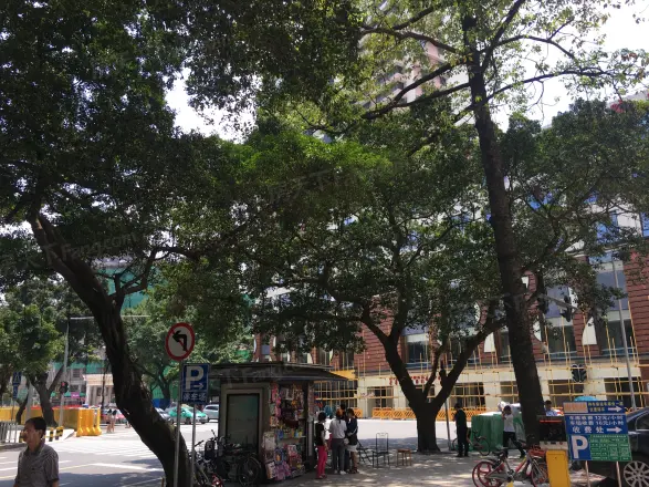 万艺广场实景图