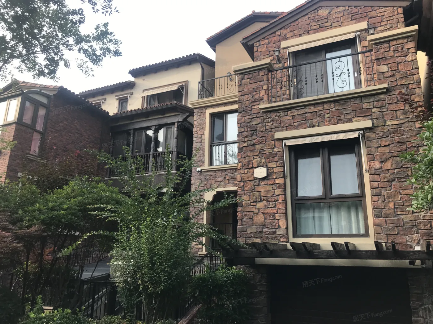 龙湖龙誉城别墅