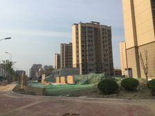 诚心出售 冠鲁明德华府 精装修 房产证满2年 看房方便