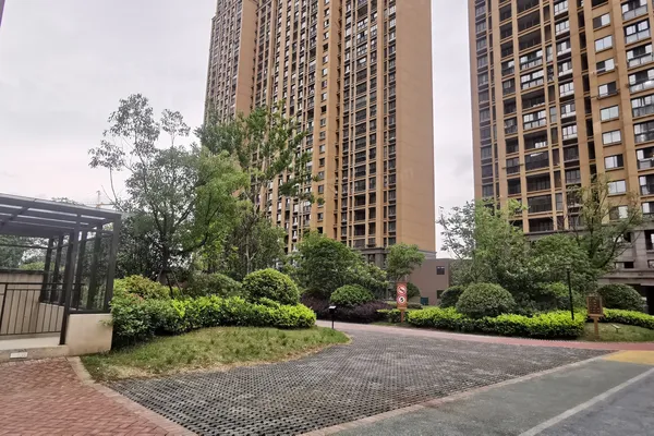 别名:吾悦华府吾悦广场