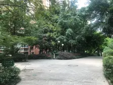 此房户型方正 朝向较安静 业主诚心出售