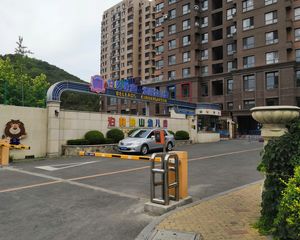 高新园区沿线 泊林映山 两室一厅 配套齐全 出行方便
