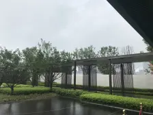 距离轻轨一号线300米,小区环境优美 出行方便