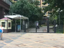 港宏世家小区 有地铁 4房双卫 房子瓷砖上墙 户型方正