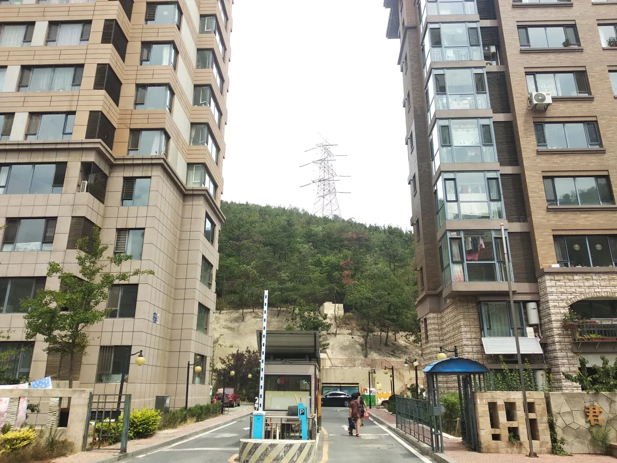 实景图-小区大门