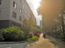 鑫苑都市领地 1室1厅 南 北