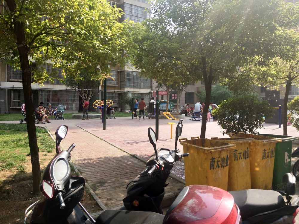小区相关图