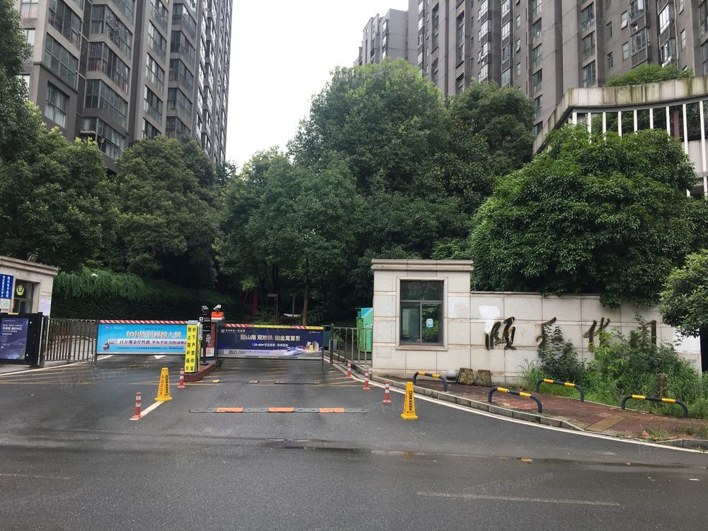 小区相关图
