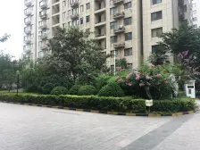 宏光蓝水岸,环境好,价格低,诚心出售