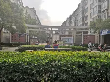 交通便利 临地铁 中间楼层采光好 南北通透 产权清晰 近医院