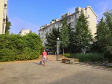 河医旁多层双气低楼层标准大三房