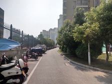 龙腾国际3室2厅西南