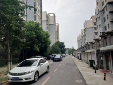 户型方正居住舒适出行方便