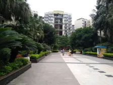 大三房双卫 带大阳台 客厅错层设计 住家安静