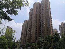 地铁口三房中间楼层采光无遮挡房东诚心出售