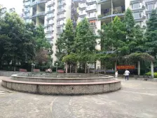 南坪商圈 正规五房 交通便利 户型方正 诚心出售