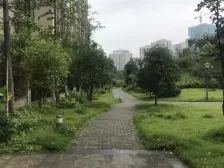 学府路 南滨6号三房130万