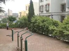 芝罘中, 葡萄山 ,位置好,三校之间,客厅带明窗