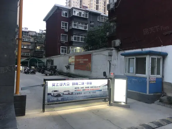 万豪大厦实景图