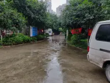 石坪桥转盘,住家精装一房,近轻轨位置方便配套成熟