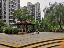 郑大一附院旁花园小区朝南70年产权