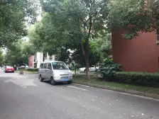 宝邻苑顶复户型 装修保养新 自住 看房方便