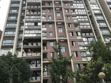 保利高尔夫顶跃球场视野,品质小区,带露台花园