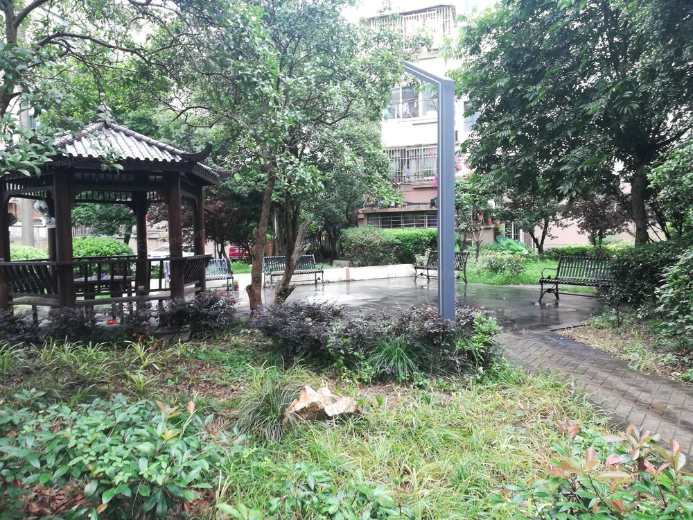小区相关图