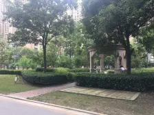 恒盛豪庭小区中间 位置好楼层中间 南北通全明