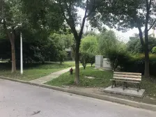 近地铁+房龄新+适合自己装修+带阁楼+随时看+价格可谈