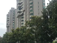 万达板块,一号线共康站,顶楼复式,6房,两个大露台