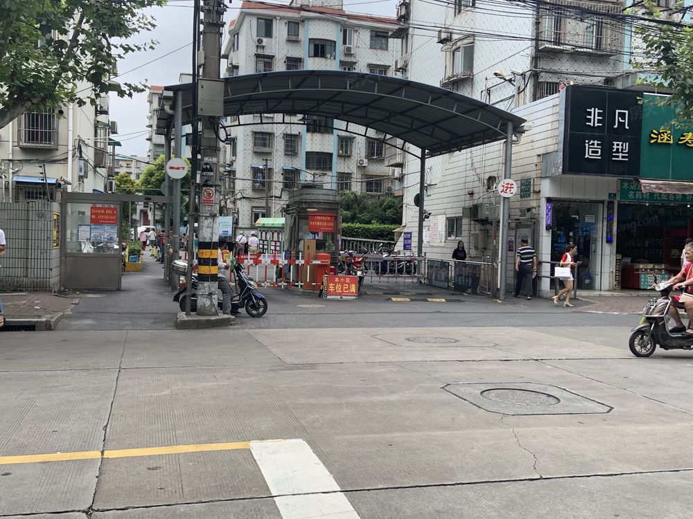 小区相关图